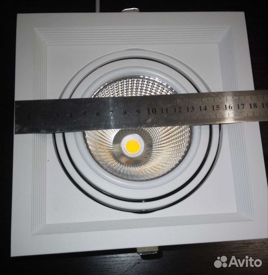 Светильник потолочный светодиодный