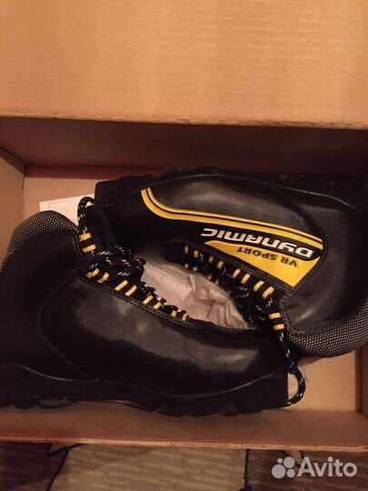 Лыжные ботинки