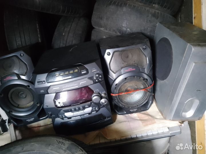 Музыкальный центр