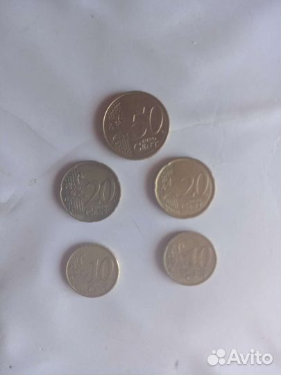 Монет 5 продам за 2000т торг