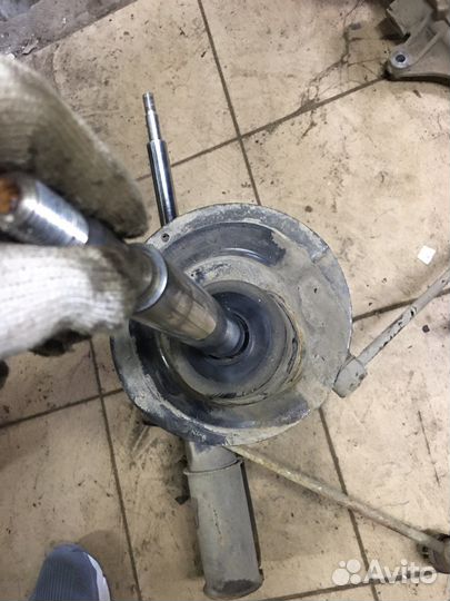 Стойки передние bmw x5 е53 3.0 дорест