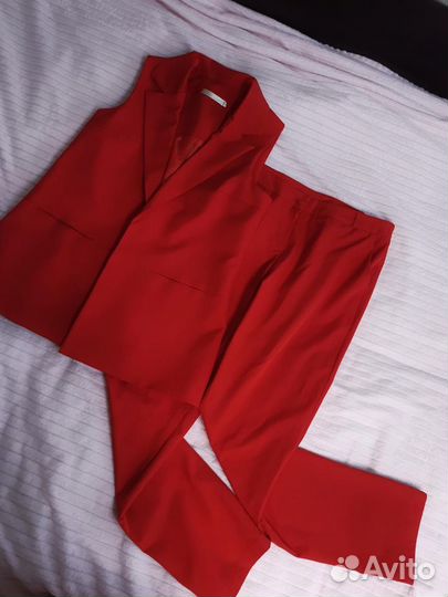 Костюм женский