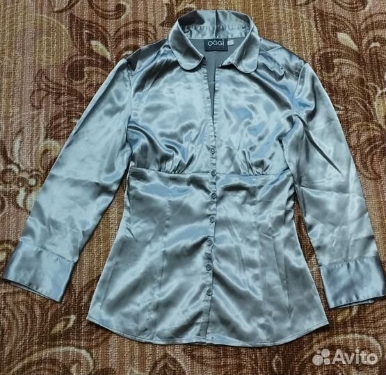 Продам блузку атласную