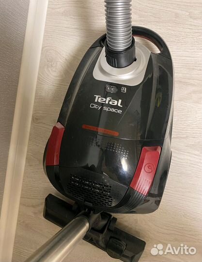 Пылесос с пылесборником Tefal City space TW2619EA
