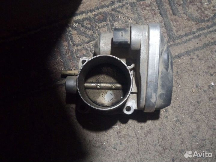 Дроссельная заслонка Renault Megane 2