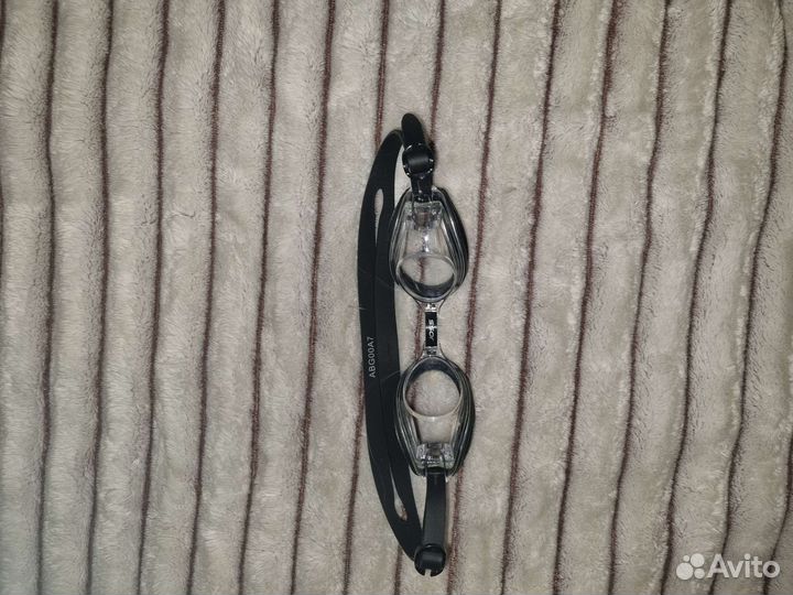 Очки для плавания