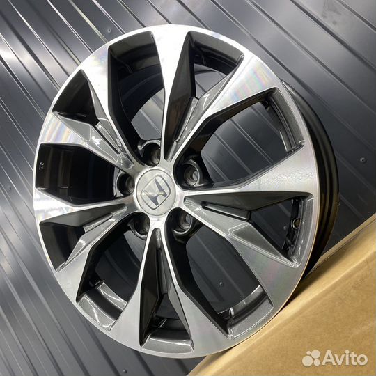 Диски 17 дюймов 5/114,3