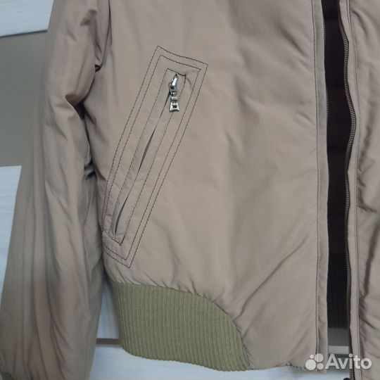 Продам бомбер женский