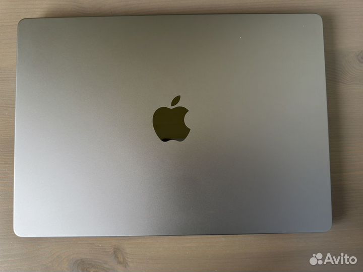 Apple MacBook Pro 14 m1 pro