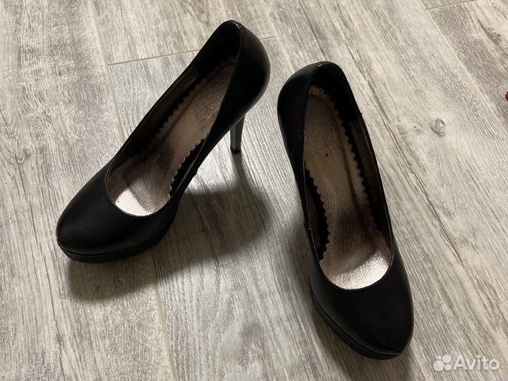 Туфли женские на высоком каблуке из н/к 36 размер