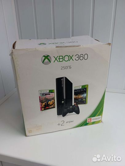 Xbox 360 Е + Игры