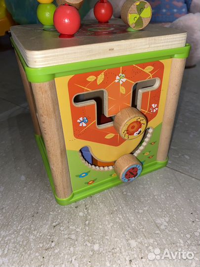 Развивающие игрушки