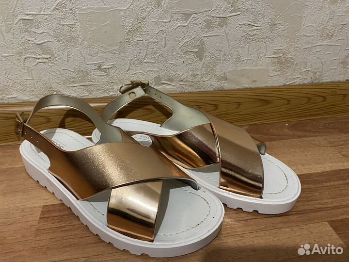 Сандали женские