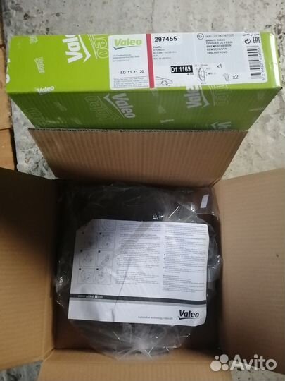 Подам передние тормозные диски RIO Solaris