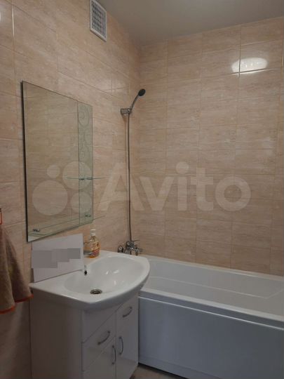 2-к. квартира, 70 м², 13/19 эт.