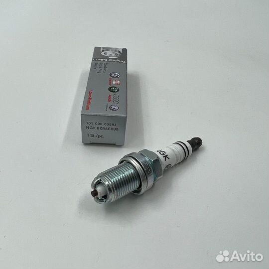 Свеча зажигания VAG