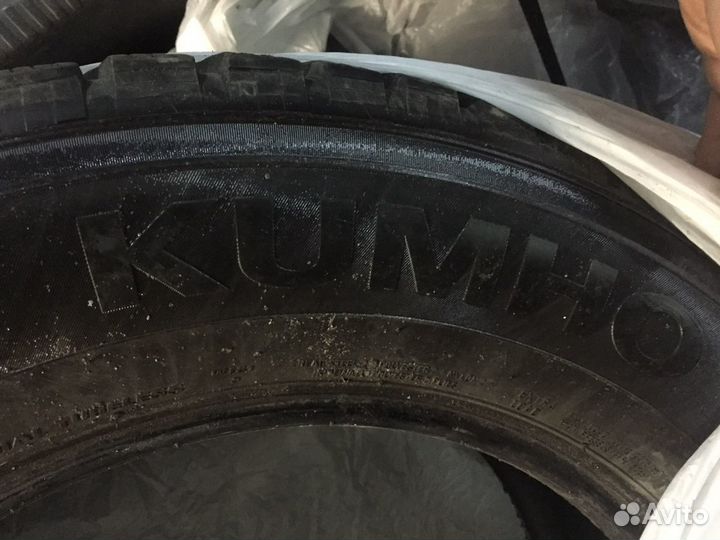 Kumho WinterCraft Ice WI31 235/65 R17