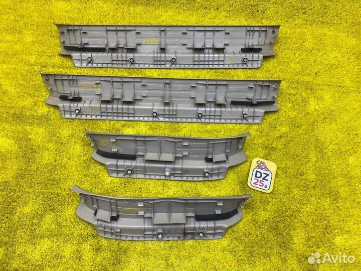 Накладка на порог Toyota Land Cruiser Prado