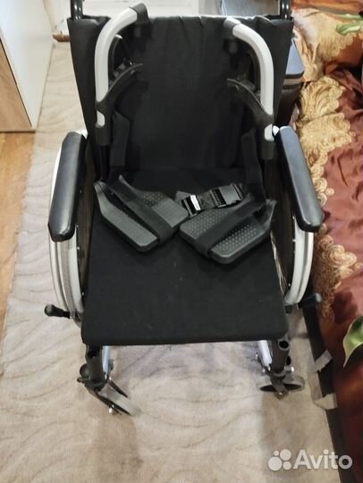 Инвалидная коляска новая