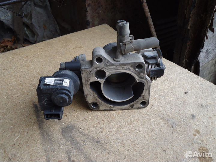 Дроссельная заслонка Хундай Элантра 3 XD 1,6