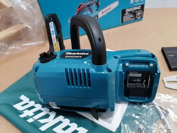 Пила Makita DUC204z (новая)