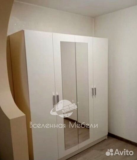 Шкаф