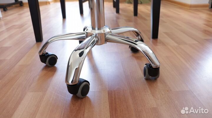 Классический стул-седло smartstool S01