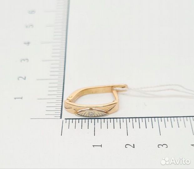 Золотые серьги с камнем