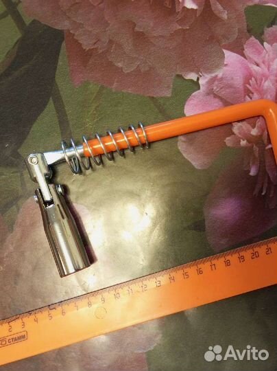 Свечной ключ 16мм