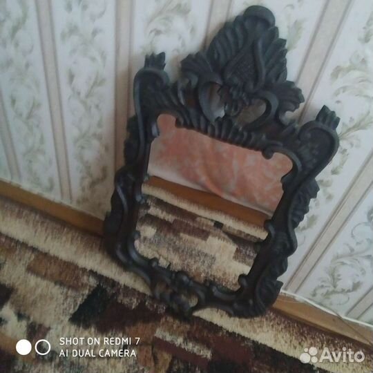 Зеркало настенное