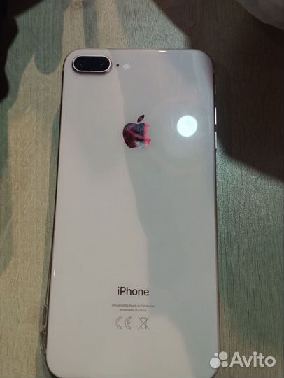 iPhone 8 Plus, 64 ГБ