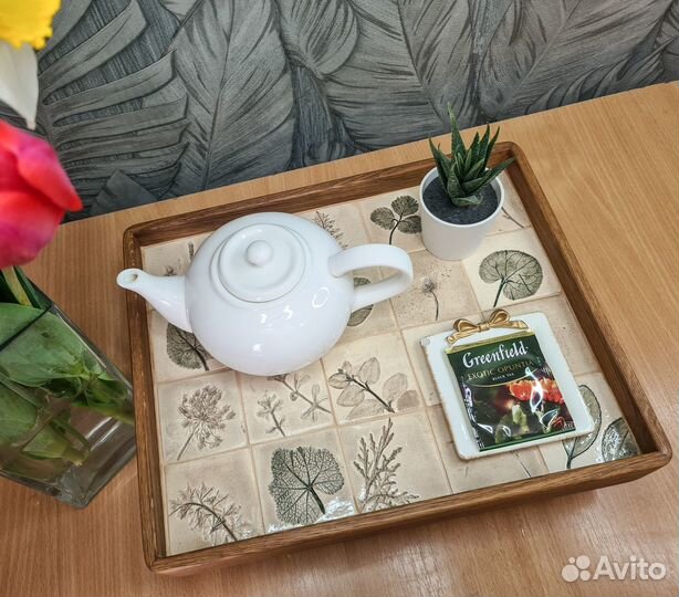 Столик-поднос