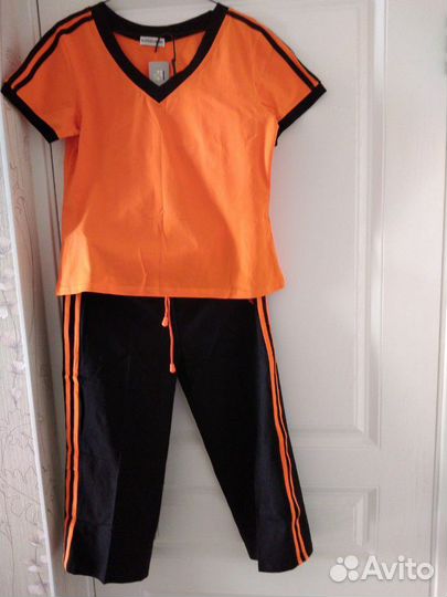 Спортивные костюмы