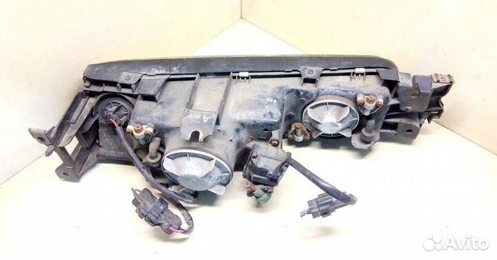 Фара передняя для Mazda 626 GE 100-61257