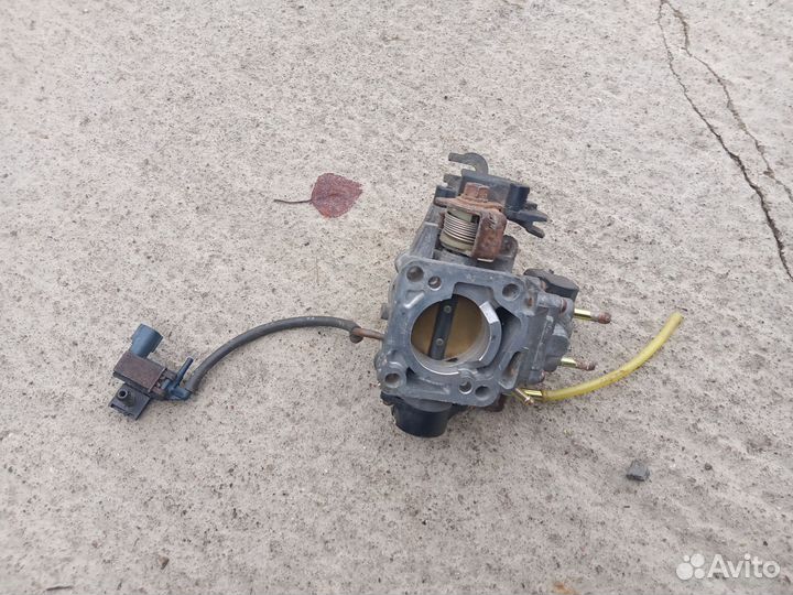 Дроссельная заслонка Toyota corolla e11 4E-FE