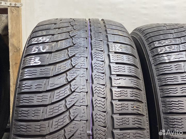 Nokian Tyres WR A4 235/50 R18