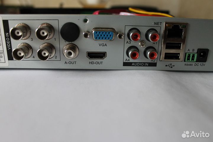 Видеорегистратор 4-х канальный и две видеокамеры