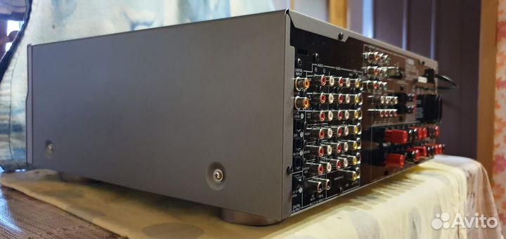Yamaha natural sound AV receiver RX-V650