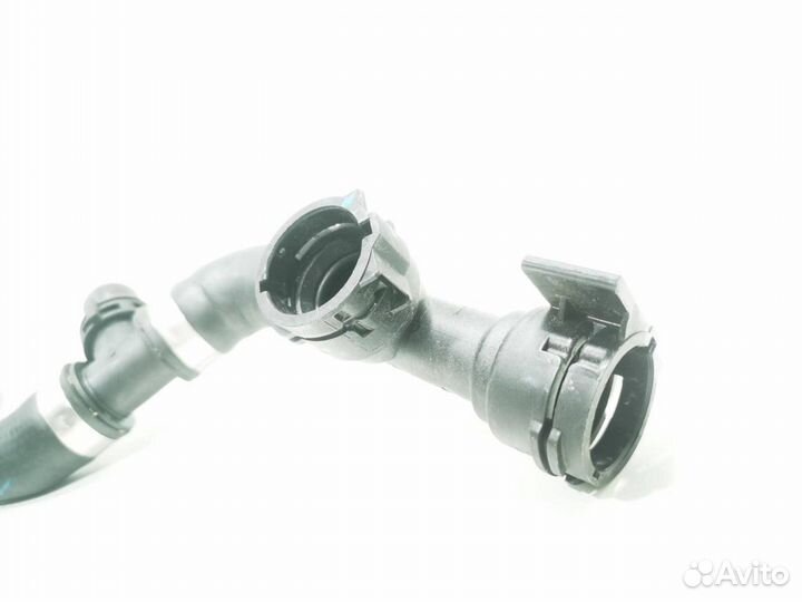 Патрубок охлаждения BMW 5 G30/G31 2020 17128602647