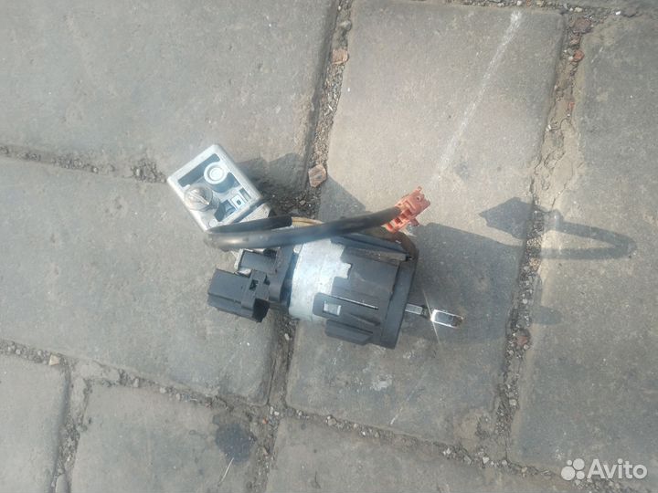 Замок зажигания пежо 308