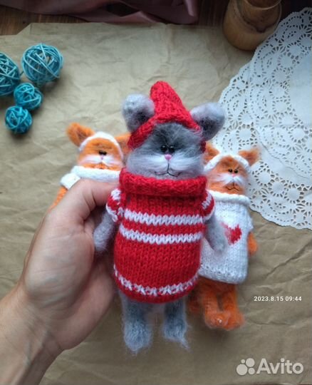 Вязаные котики игрушки ручной работы