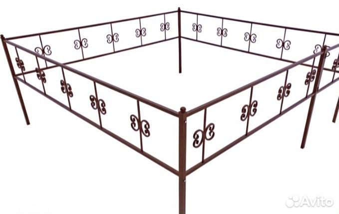 Оградки на кладбище