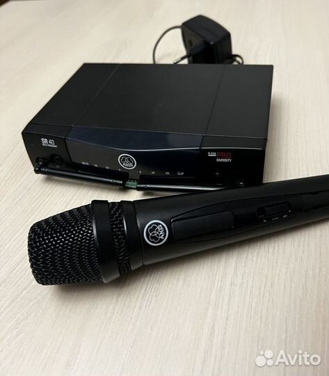 Радисистема akg sr40 ht40