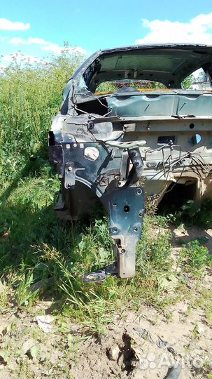 Лонжерон передний правый Renault Megane 3