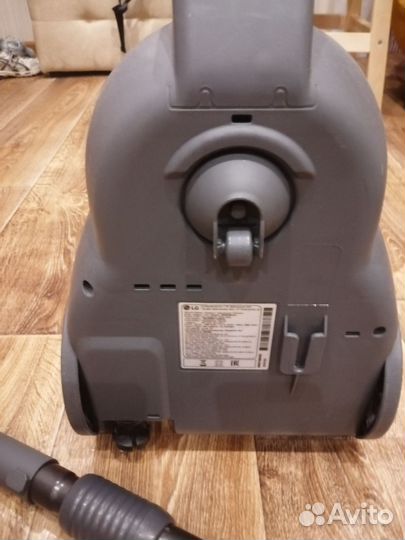 Пылесос LG Simple Bin VC5420nntg
