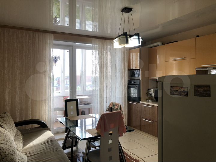 2-к. квартира, 71 м², 3/6 эт.