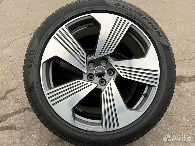 Колеса зимние Audi E-Tron R21 оригинал