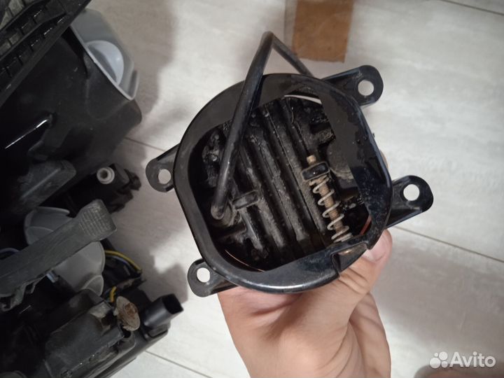 Противотуманные фары