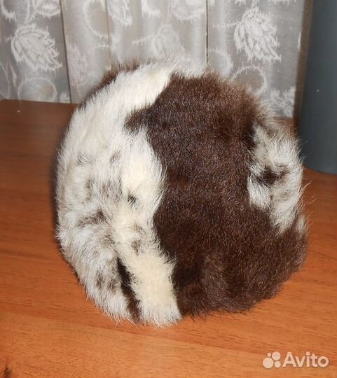 Шапка новая из меха козлика