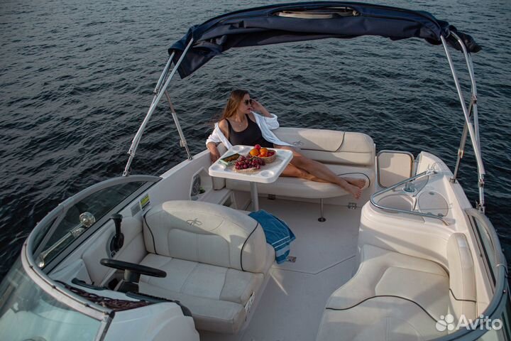 Аренда катера с капитаном.Прогулка по Волге